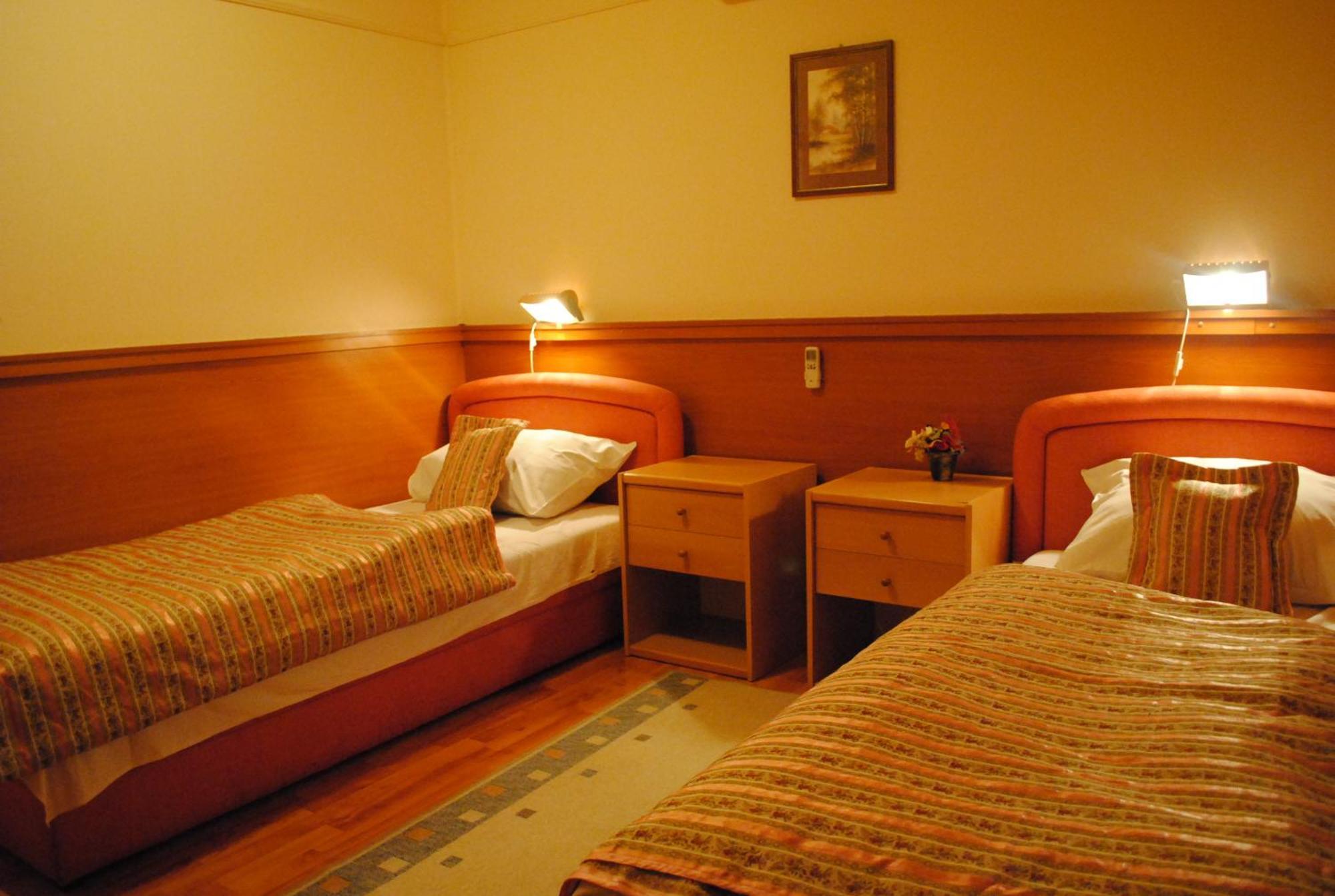 Motel Kiwi Grude Kamer foto