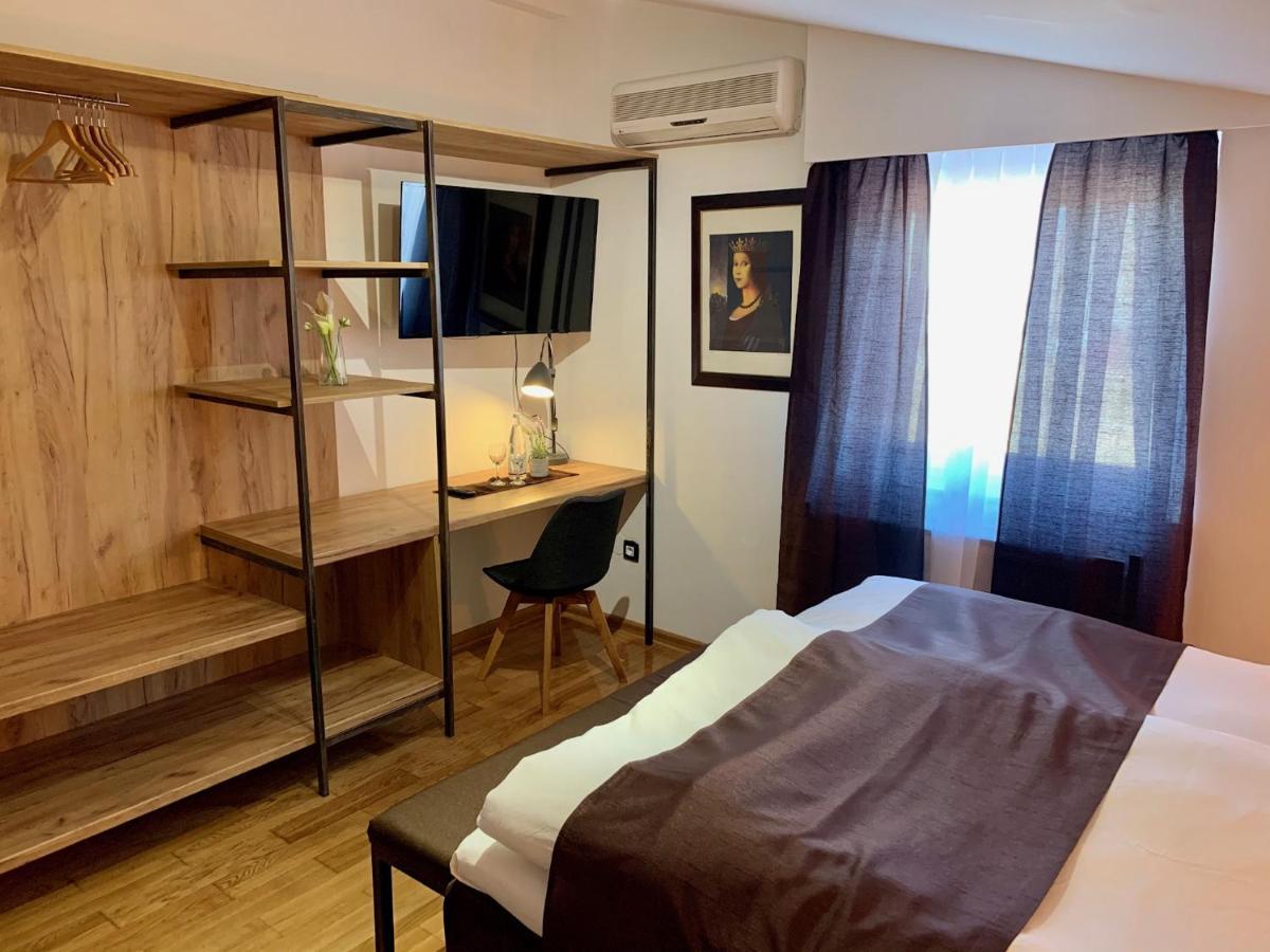 Motel Kiwi Grude Buitenkant foto