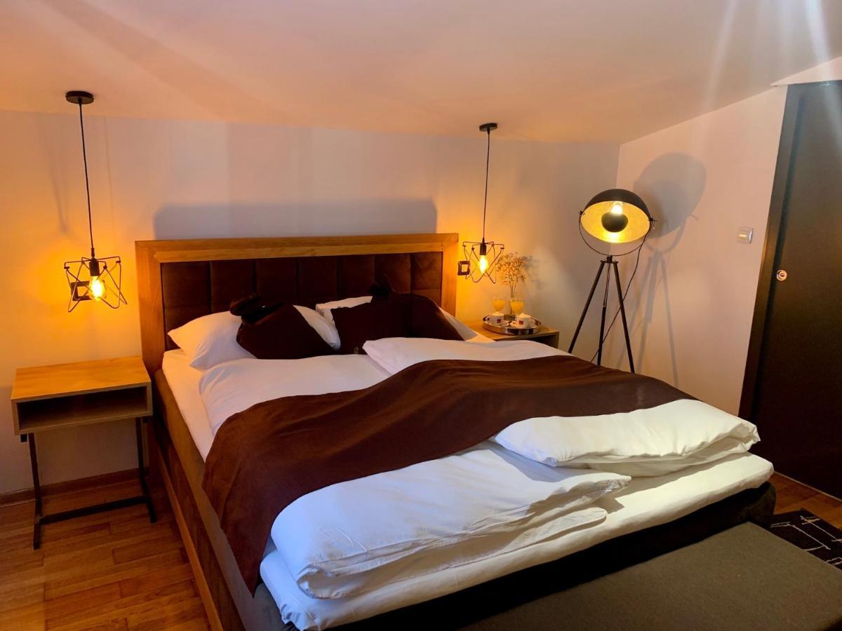 Motel Kiwi Grude Buitenkant foto